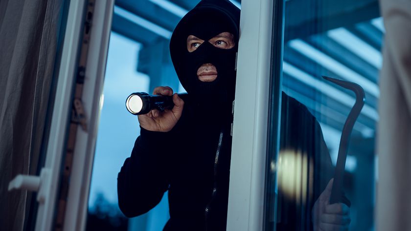 Schutz vor Einbrechern: Was wirklich hilft (© gettyimages / D-Keine)